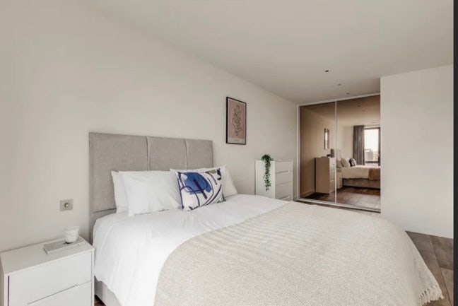 Modern apartment living in Bethnal Green Main Photo