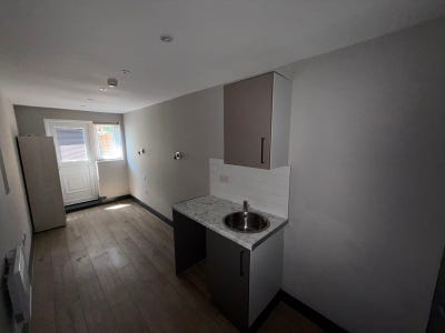 DSS - Studio Flat Available in Thamesmead SE28 Main Photo