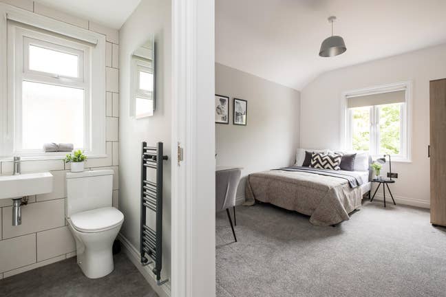 Double en-suite room Main Photo