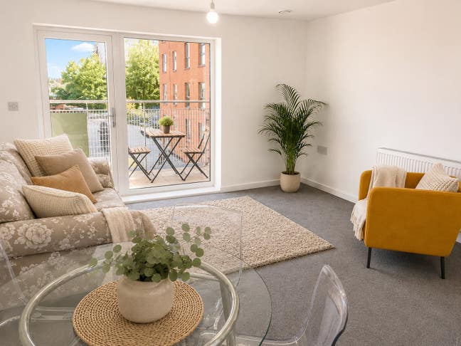 One-Bed Flat | Great Location Near Gunwharf Quays✨ Main Photo
