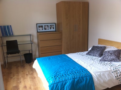Double room ensuite modern house North Leamington Main Photo