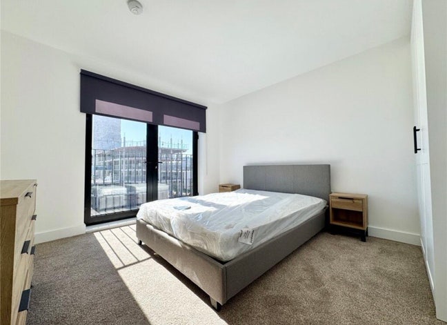 1 Bedroom Apartment, great location  Main Photo