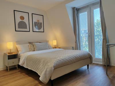 Short Let | Female Home | 5 mins London Bridge Main Photo
