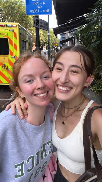2 women looking for a housemate!  Main Photo