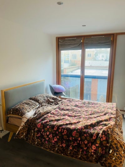 Subletting my room for a month near Liverpool st Main Photo