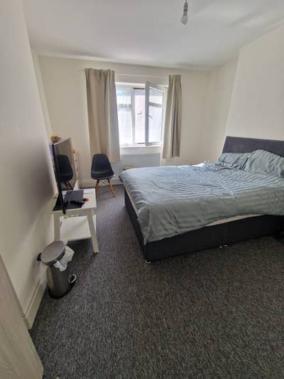 Spacious Double bedroom Available  Main Photo