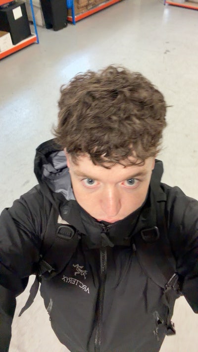 27 y/o creative looking for a friendly house Main Photo