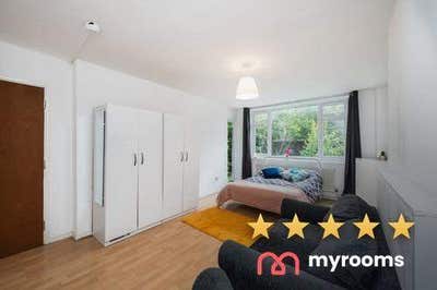  🔥Room with Private Garden - Battersea Power St Main Photo