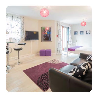Beautiful flat by new square Main Photo