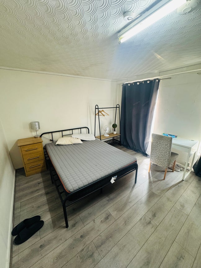 Rooms Available – 11 Bishops Way, London E2 9HB Main Photo