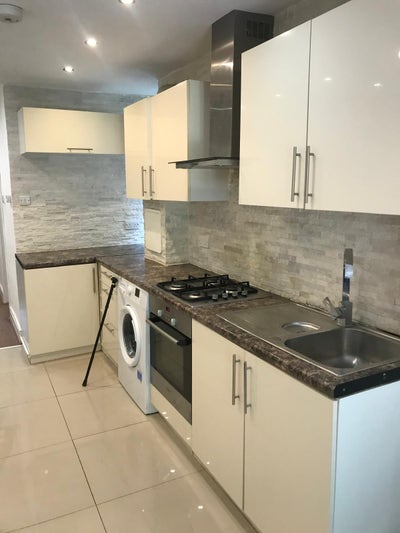 ***Spacious 4 Bedroom Flat to Rent, N8*** Main Photo