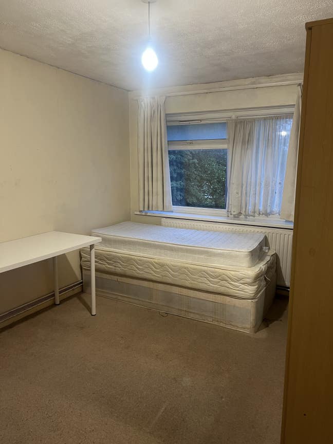 Room to let Main Photo