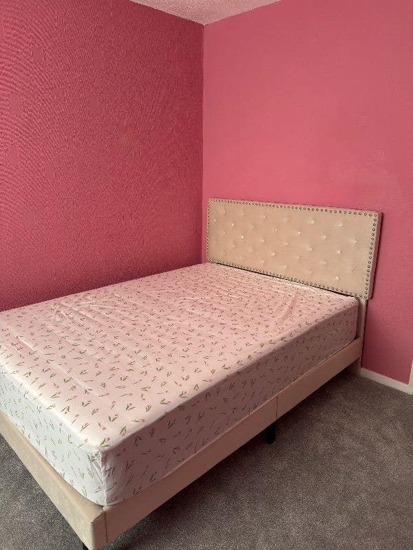 🏡 Beautiful & Spacious Double Room In M5🌟 Main Photo