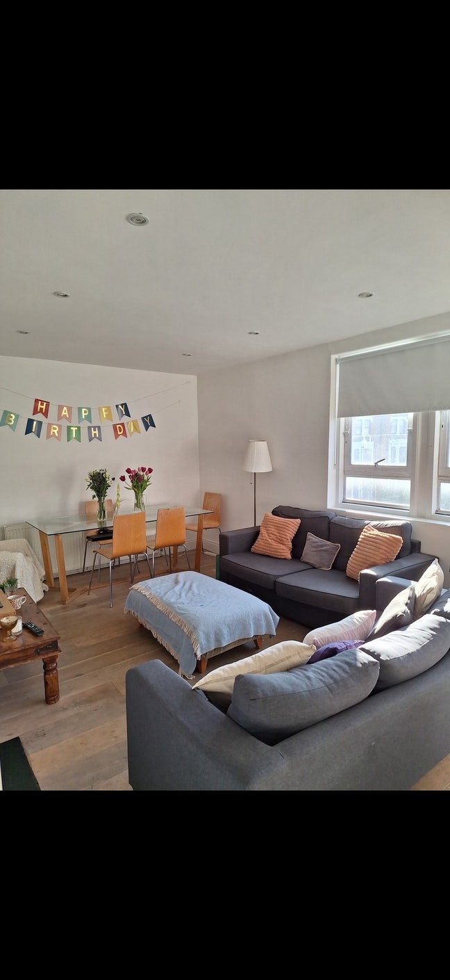 Furnished room in Battersea, 2 mins to the park! Main Photo