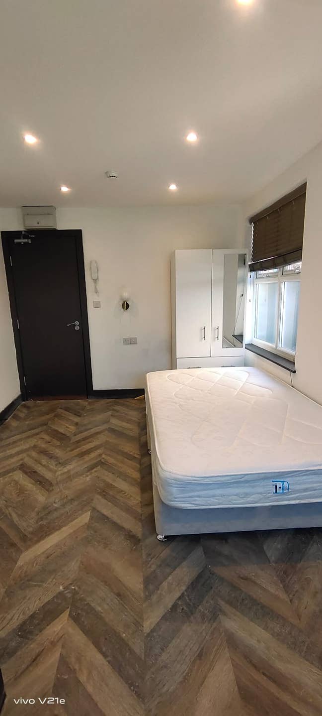Lovely studio flat in Lewisham  Main Photo