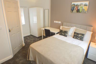  🚨 (Grade A) Luxury En Suite Rooms 🚨 Main Photo