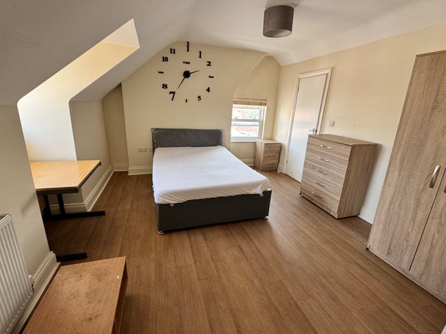 Double Ensuite, Bedford town centre  Main Photo