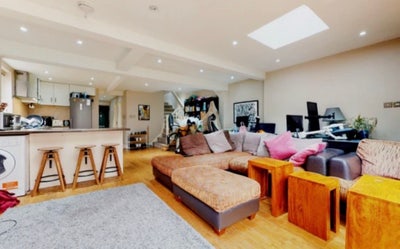 Bedroom available - Zone 1 London Main Photo