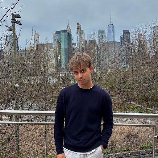 26 year old Male seeks a single or double room Main Photo