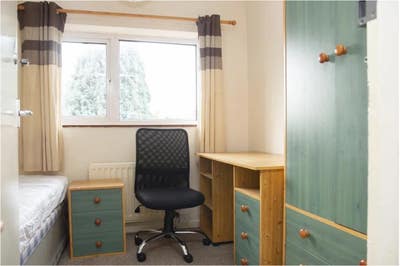 Rooms Available in 4 Bed Student House Share! Main Photo