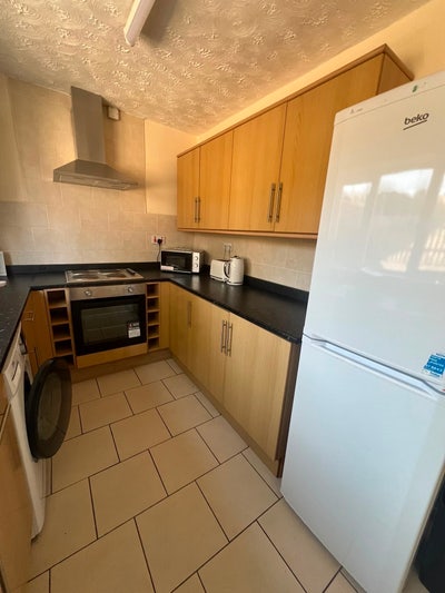 Rooms available in Walsall WS3 Main Photo