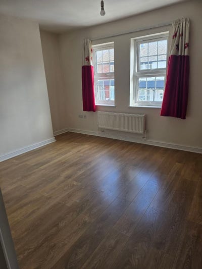 2 Double Rooms in Silver Hill, Hastings Main Photo