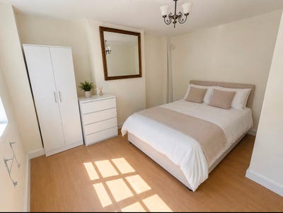 Bright & Well-Appointed Studio Apartment Main Photo