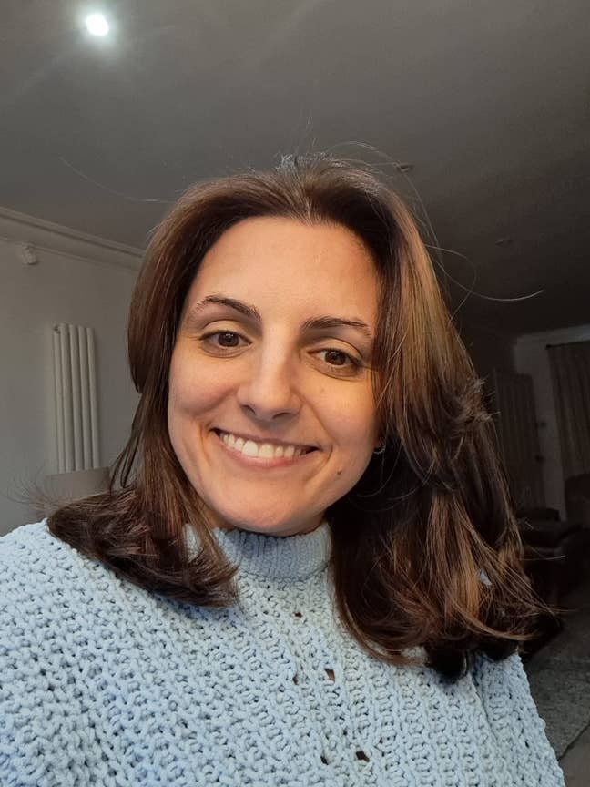 Professional Female Looking for a Room or Buddy-Up Main Photo