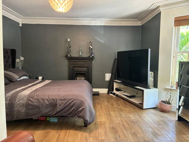 Large Triple Room Available- Fully Furnished  Main Photo