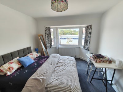 Spacious Double Room - Nr Addenbrooke's - Women Main Photo