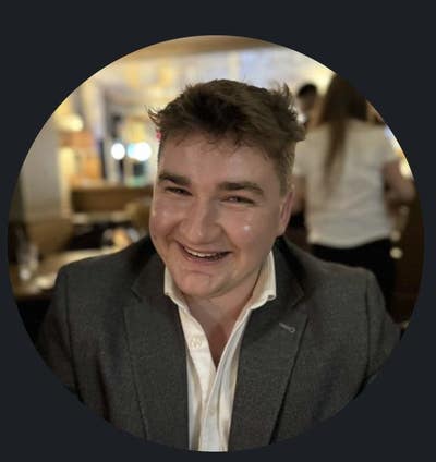 Professional Male seeks a double room Main Photo
