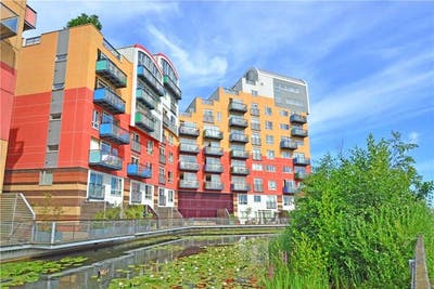 Two Modern Double Rooms in North Greenwich Main Photo