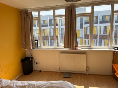 Double room in zone 1 Main Photo