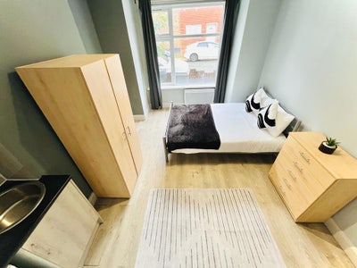✨🛏️ Ensuite Room  to Let in- Harlesden Main Photo