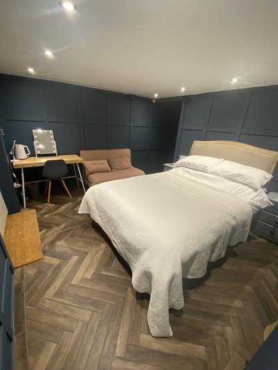 Self Contained Anex in a Georgian House Tetsworth  Main Photo