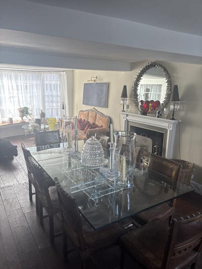 Historic home on the Lymington cobbles. Main Photo