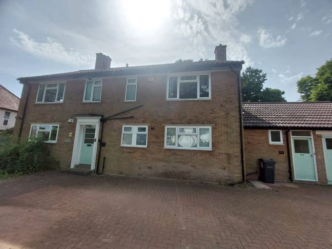 Rooms from &pound;350 PCM INC Bills in Sutton Coldfield Main Photo