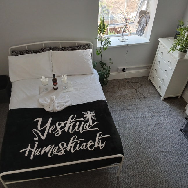 No Ensuite Available Now!!! Main Photo
