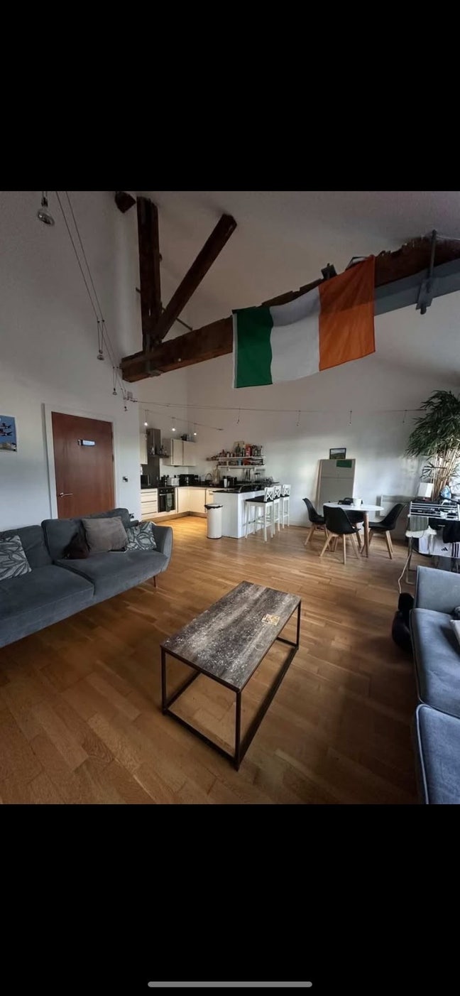 Double Room with En-Suite – Manchester City Centre Main Photo