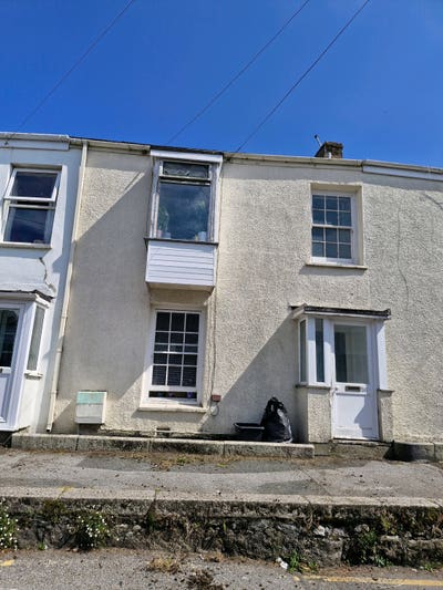Falmouth Student House with ample parking Main Photo