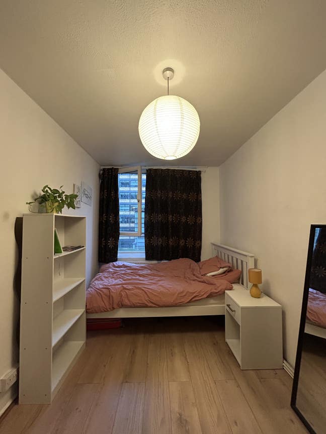 1 Double Room Sublet in Old Street Main Photo
