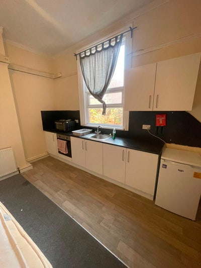 *** Studio Flat for Rent*** Main Photo