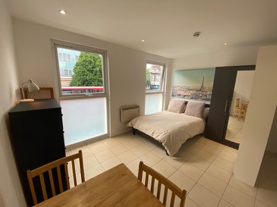 Cool Studio Apartment in Islington Main Photo