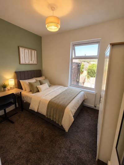 Brand New Luxury Co-Living House - Wesham Main Photo