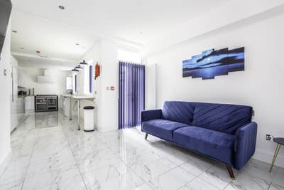 ENSUITE Rooms Available  Main Photo