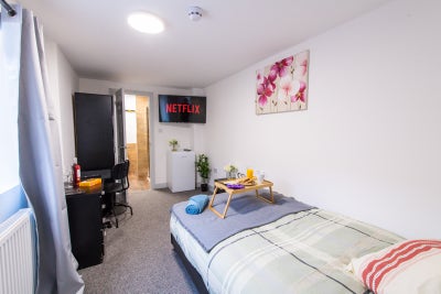 Brand New Ensuite Rooms Main Photo