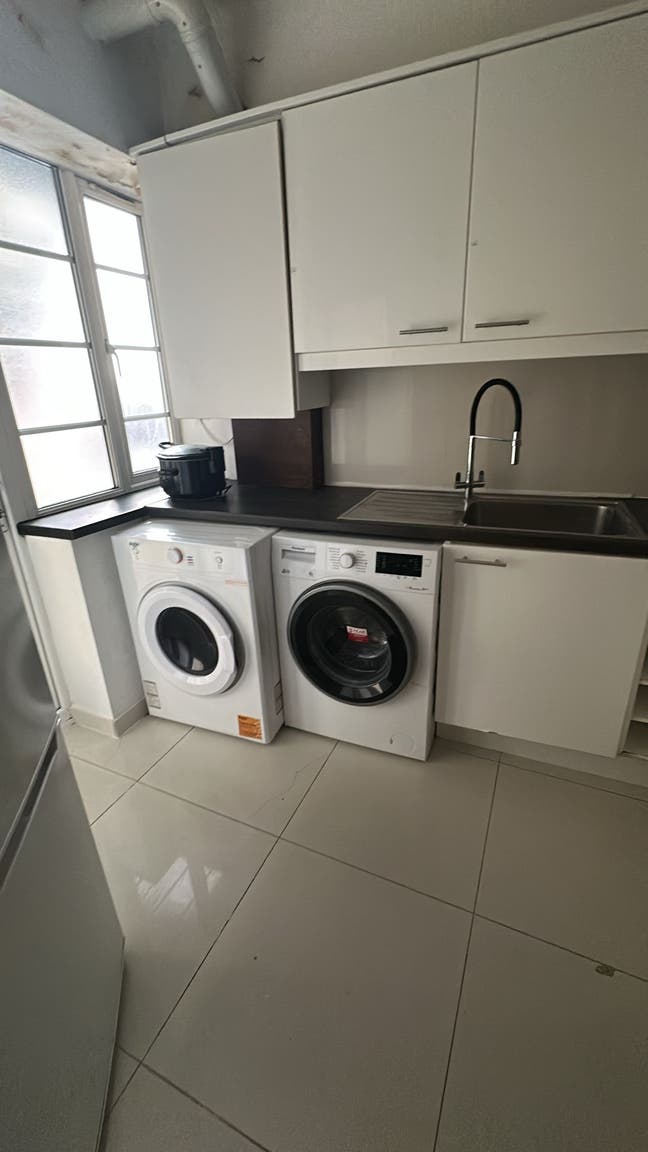 Hendon central Lovely furnished doubles &pound;890,&pound;850 Main Photo