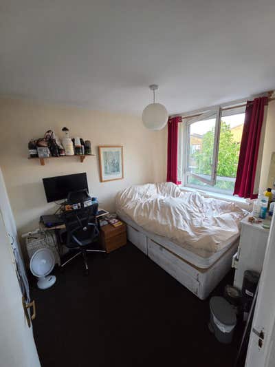 Spacious Room in Earlsfield Main Photo