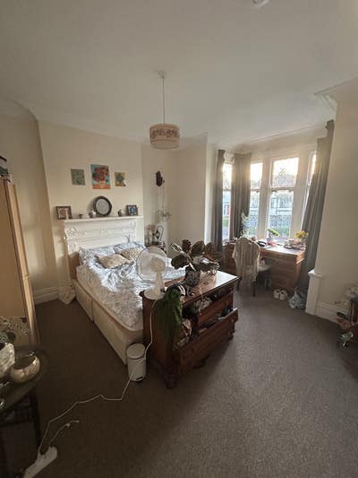 Large double room available near Roath Park🌳🌷 Main Photo
