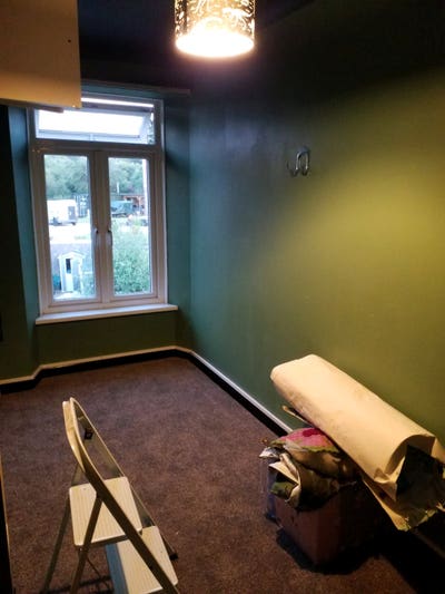 Single room for let in family home Main Photo